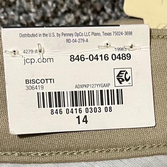 St John's Bay Women’s Capris, mid rise, slender fit, size 14, new with tags - Picture 11 of 15